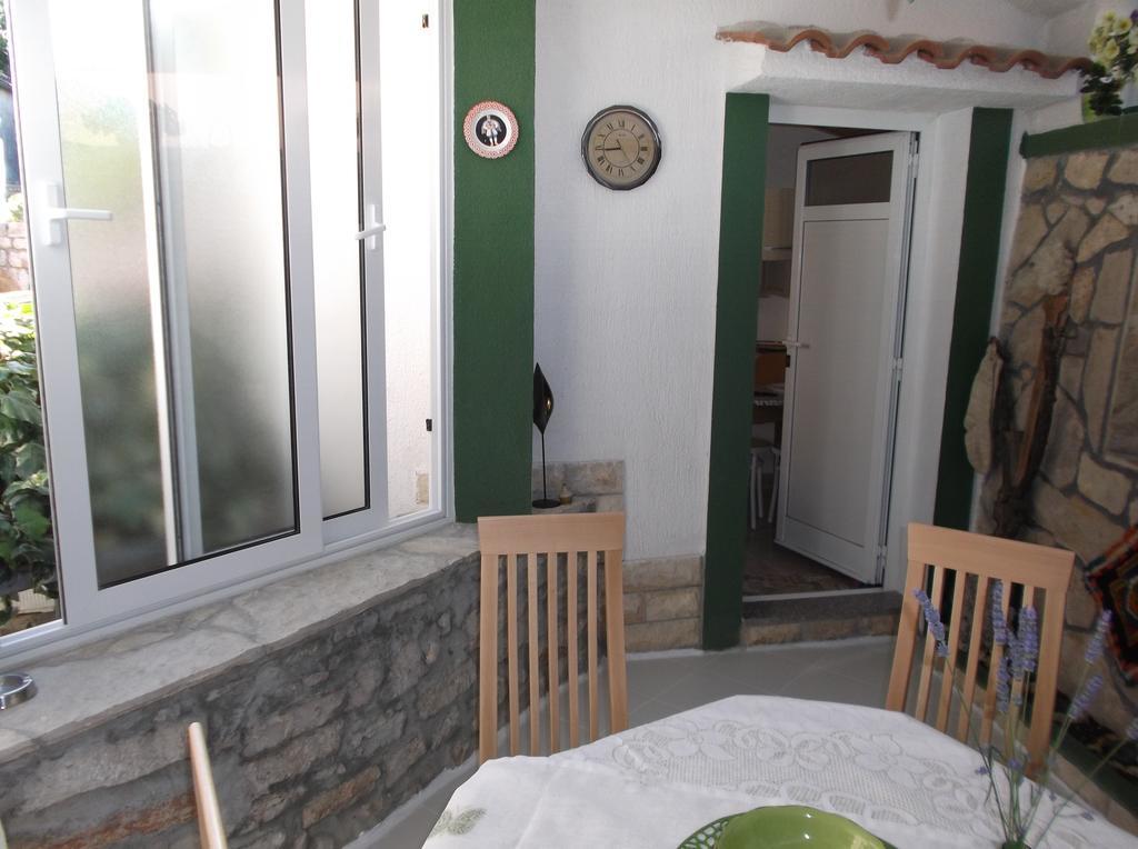 Neda Apartment Murter Exterior foto